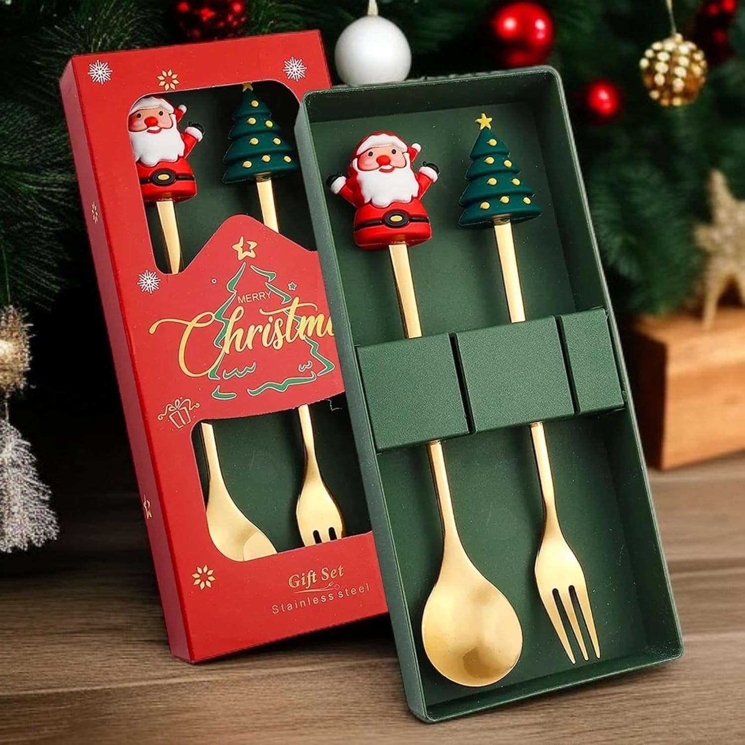 TERA13 Stainless Steel Christmas Cutlery Set with Santa and Tree Figurines, Set of 4 Piece Premium Gold Plated Flatware & Table, Spoon & Fork Set, Festive Gift Box for Christmas (Set of 4 Pcs)