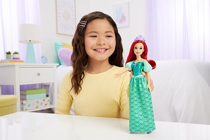 Mattel Disney Princess Dolls, Ariel Posable Fashion Doll Set with Sparkling Clothing and Accessories, Disney Movie Toys