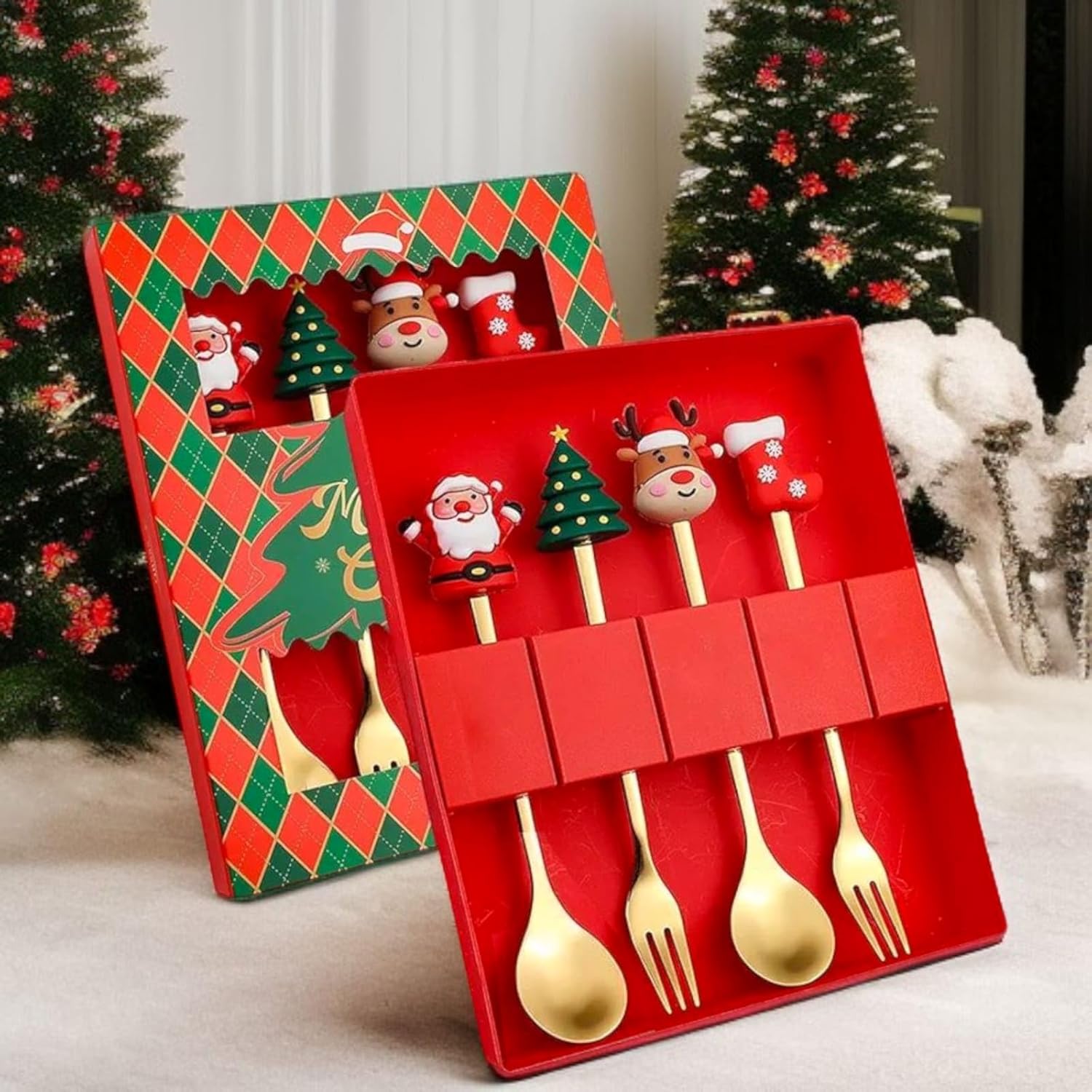 TERA13 Stainless Steel Christmas Cutlery Set with Santa and Tree Figurines, Set of 4 Piece Premium Gold Plated Flatware & Table, Spoon & Fork Set, Festive Gift Box for Christmas (Set of 4 Pcs)